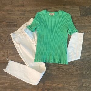 🖤3/$10 Ruffled sleeve top